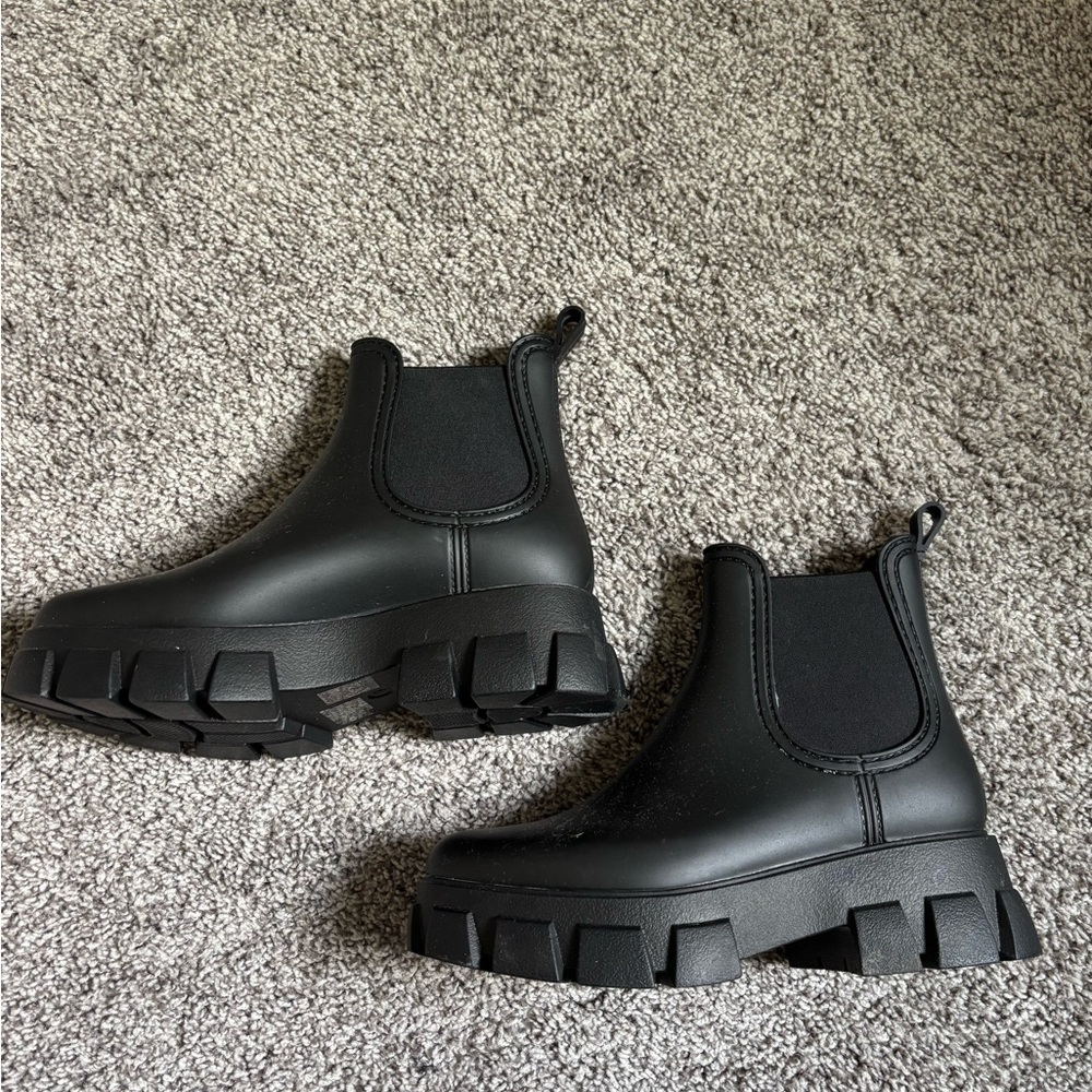 Jeffrey Campbell Black Chunky Chelsea Boots